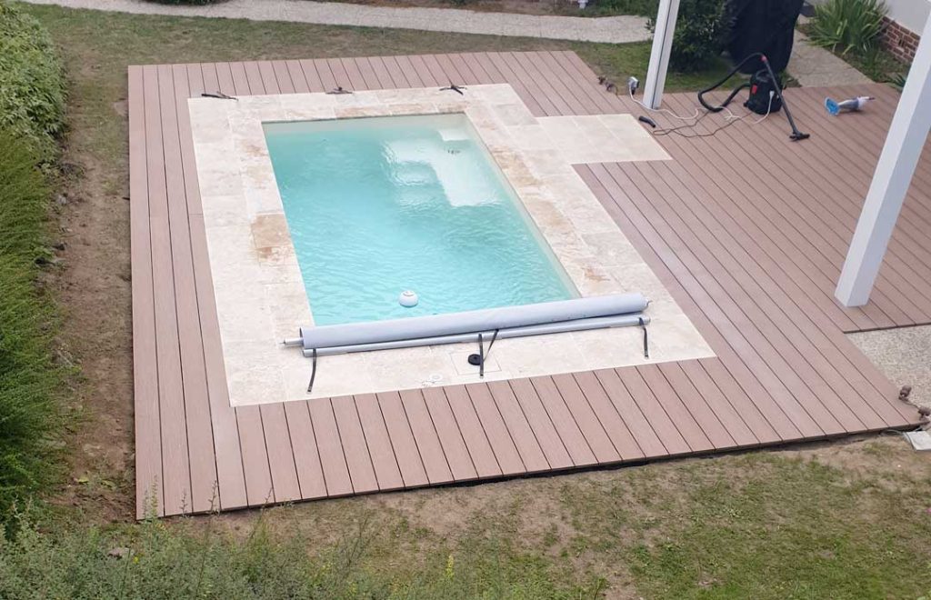 terrasse en composite brun exotique